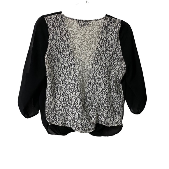 IZ Byer Woman’s Black Sheer Top with Cream Color Lace Roll Tab Sleeves  Jr Sz M - Picture 7 of 12